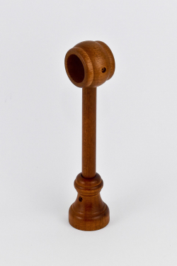 Dřevený držák jednotyčový Ø 28 mm Třešeň